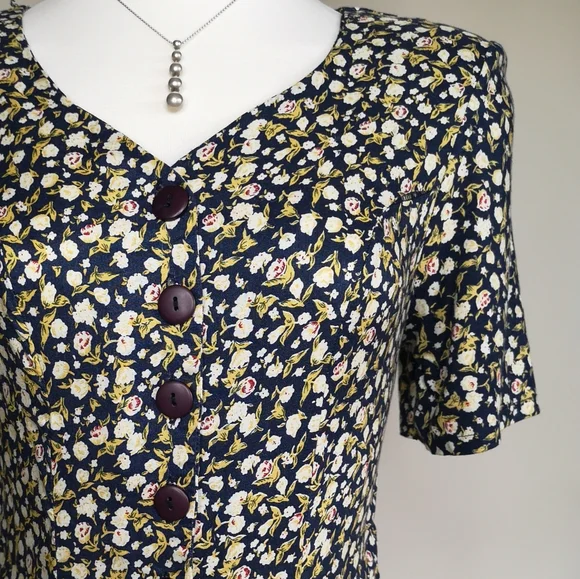 80s Ditsy Print Romper - Picture 4 of 5